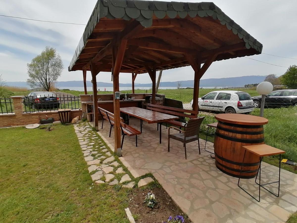 Vila Sara Ochryda Zewnętrze zdjęcie